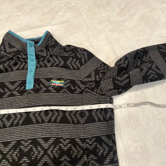 L.L bean Aztec print pullover black and gray size Large women - Picture 3 of 5